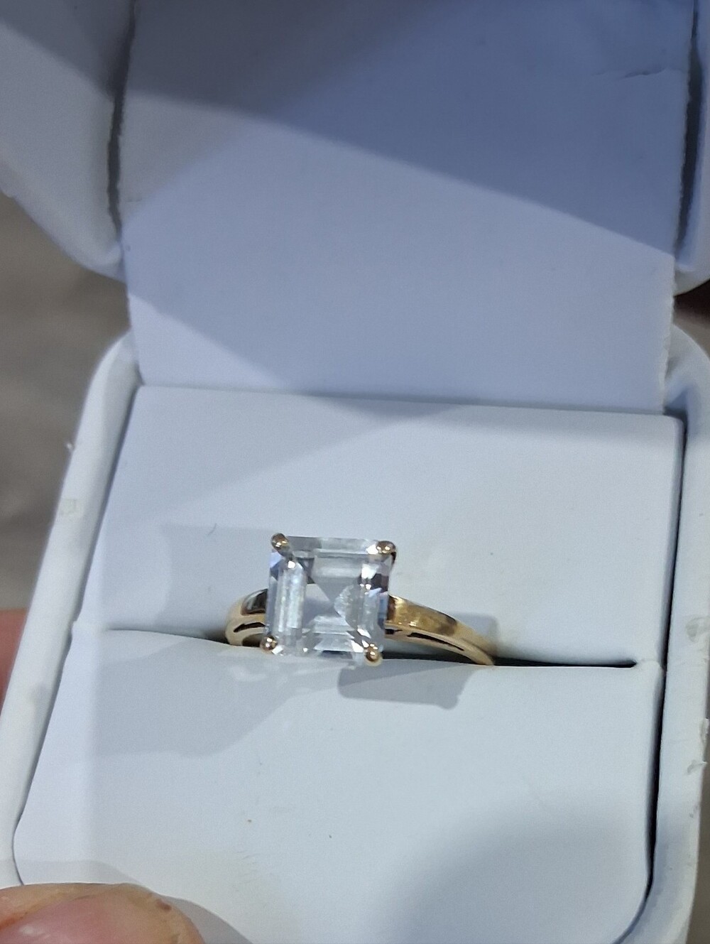10Kt Gold 1 Carat Emerald Cut Moissanite Diamond Ring Size 8